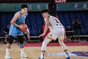 体育娱乐包含最后时刻突围战来临，山东男篮围绕CBA常规赛内部沟通，信心回归，年轻球员获得机会的词条