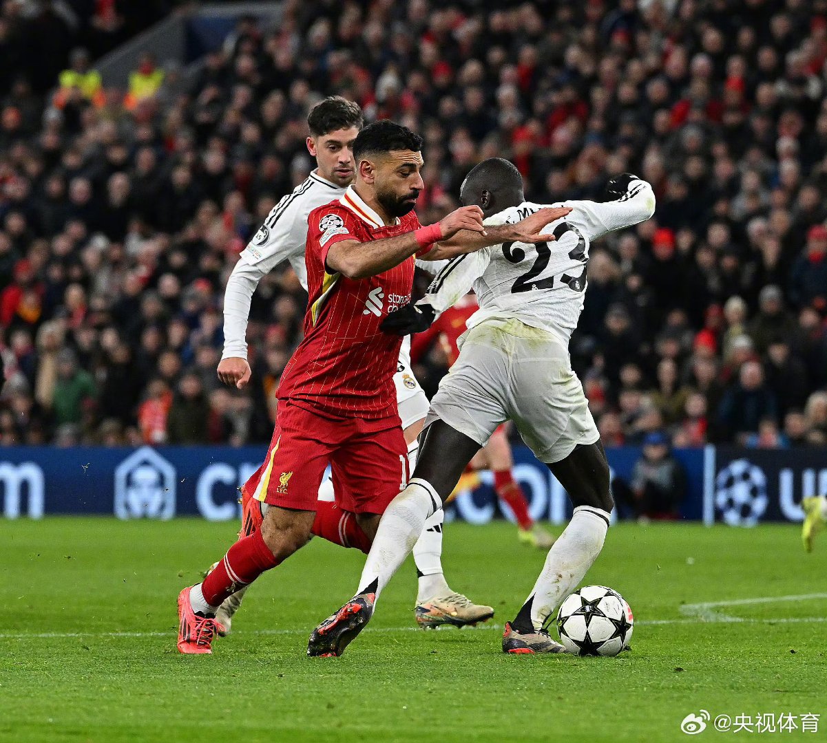 里程碑夜!利物浦豪取连胜;法甲今晚刷纪录;更衣室稳定;赛程密集仍需轮换的简单介绍 里程碑夜!利物浦豪取连胜;法甲今晚刷纪录;更衣室稳定;赛程密集仍需轮换的简单介绍