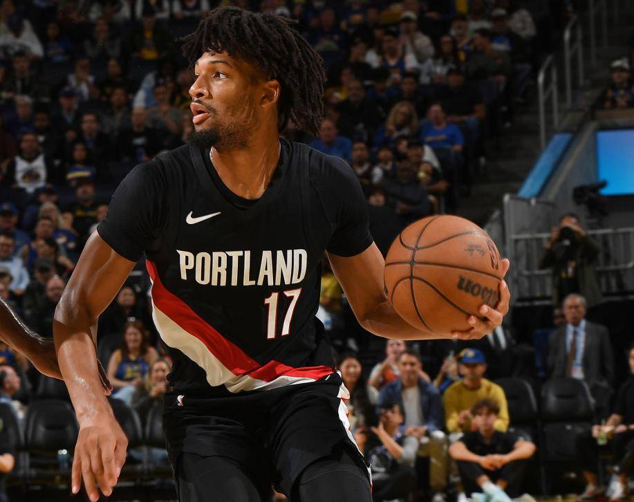 国际比赛日达拉斯独行侠调整名单以备NBA总决赛；状态回暖环节打磨；震撼外界；心理建设被强调的简单介绍